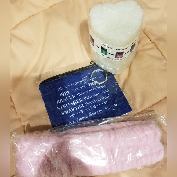 LED Rose Candle, Headband & Keychain Bundle Set - Picture 7 of 9